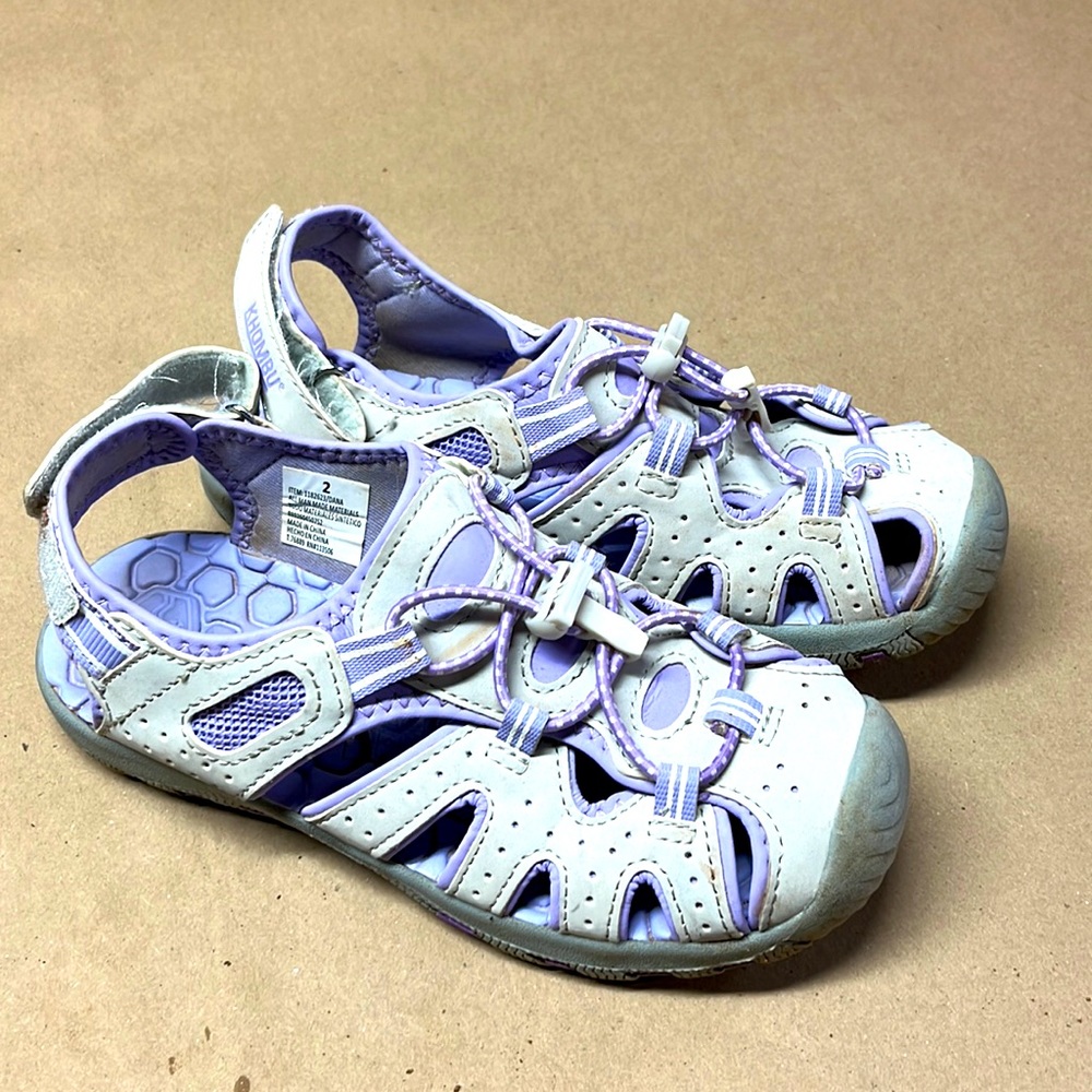 Sandals teen size 2